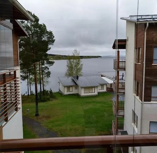 Kaksio Kivitipun Laehellae * 拉帕湖